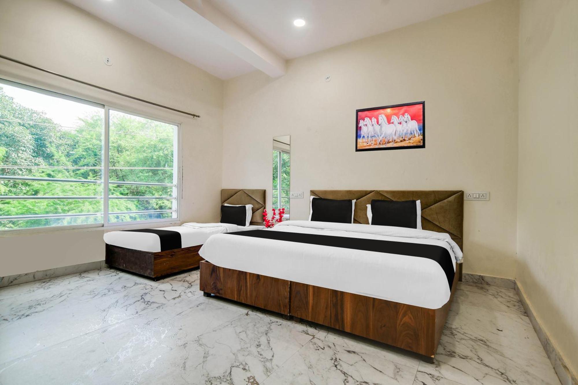 Hotel O Ujjain Near Hari Fatak Екстер'єр фото